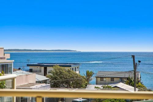 Pacific Breeze 11 — Blue Bay — photo 2