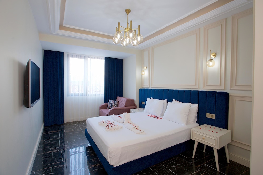 Princely Suites - last minute hotel in Istanbul