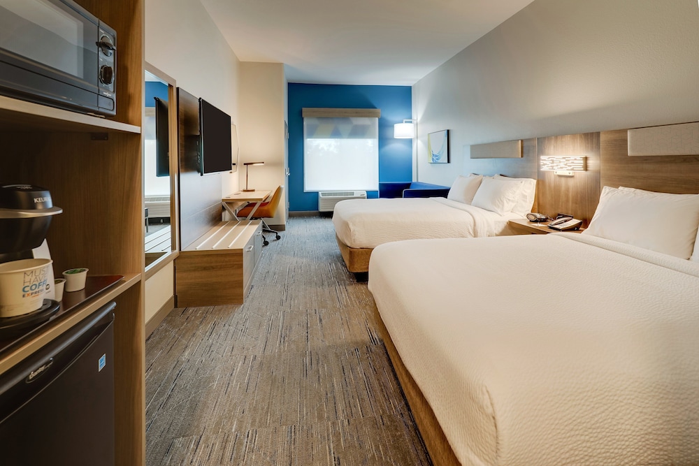 Holiday Inn Express Leland Wilmington Area by IHG - photo 19