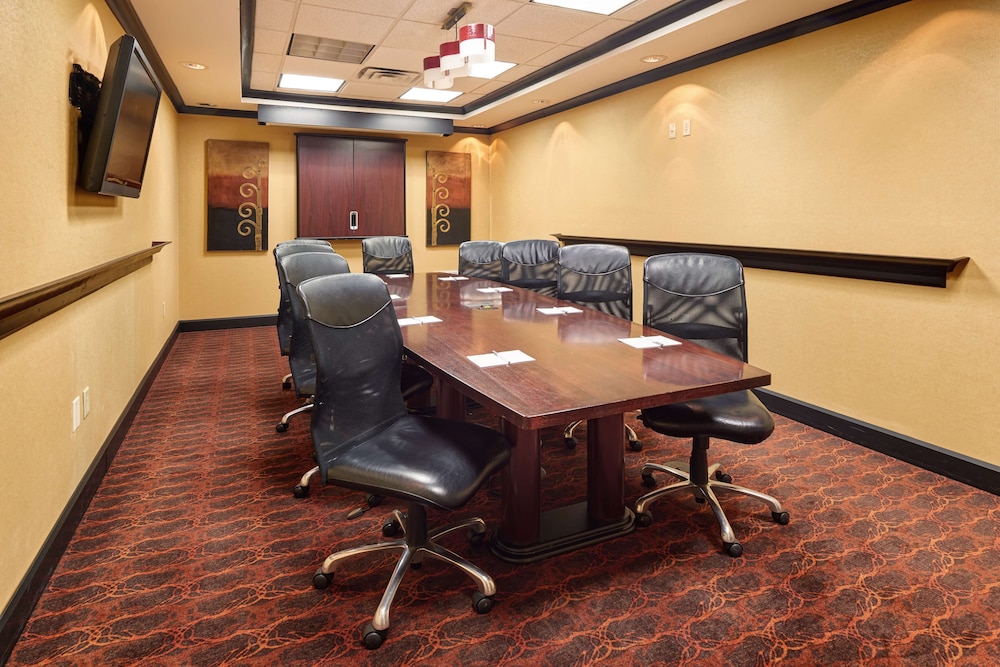 Hampton Inn & Suites Waco South - photo 38
