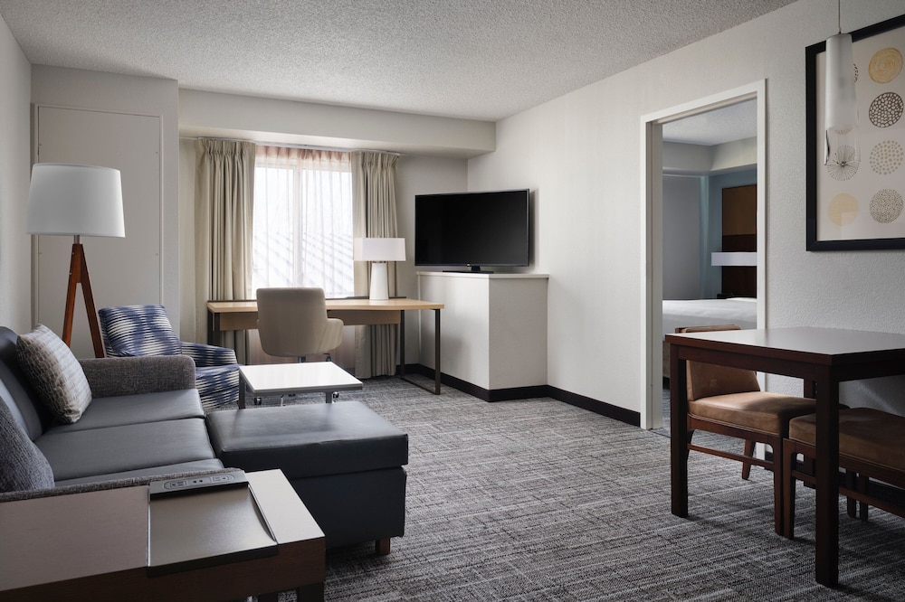 Residence Inn by Marriott Grand Rapids Airport - photo 11