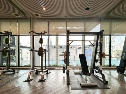 Luxury City Scape 2BR Ultra Fast Wifi Asoke