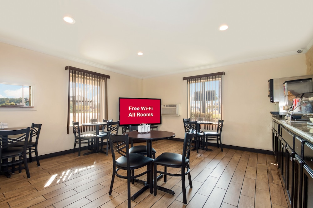 Red Roof Inn Santee - photo 22