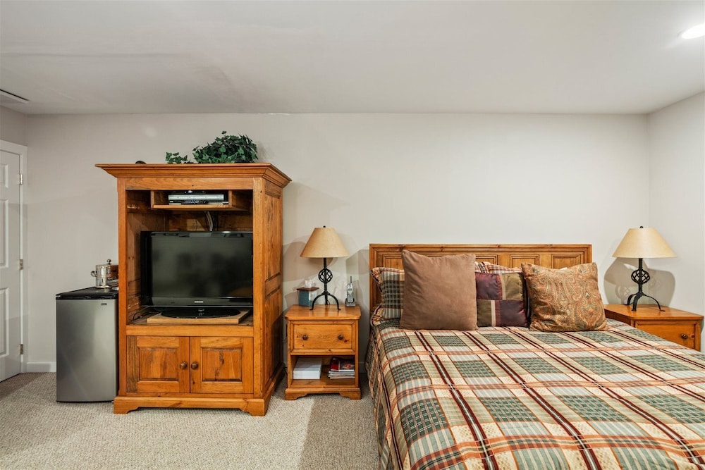 3 Bears at Topnotch Resort & Spa - photo 7
