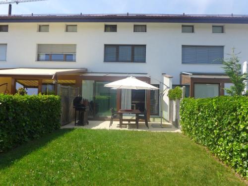Route De Coinsin B3 Four Bedroom — 4-Star Luxury Hotel in Morges, Switzerland
