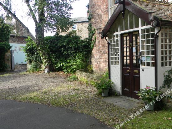 Hallbank Guest House — 4-Star Luxury Hotel in Hexham, United Kingdom