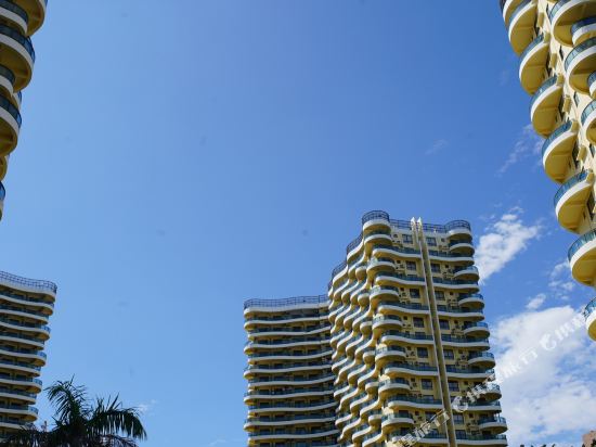 Three friends in Dongshan, People's Republic of China