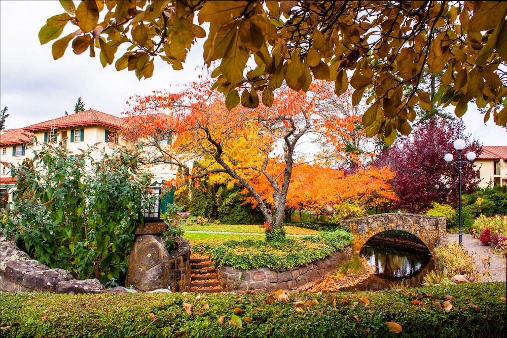 Columbia Gorge Hotel and Spa - photo 43