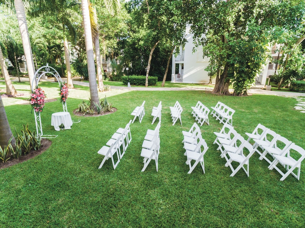 Indoor wedding