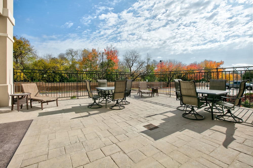 Holiday Inn Express & Suites North Dallas at Preston by IHG - photo 27