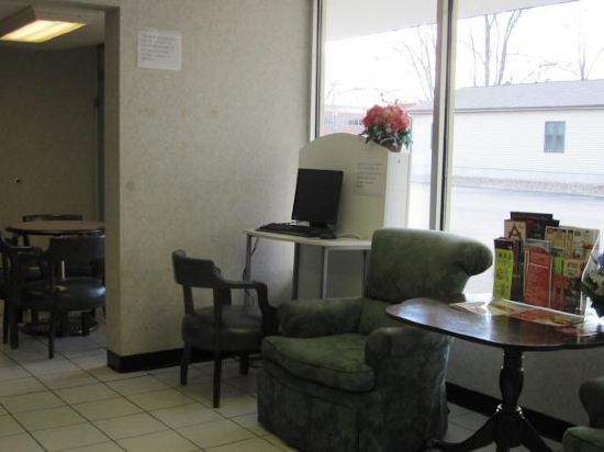 Regency Inn Of Naperville - photo 11