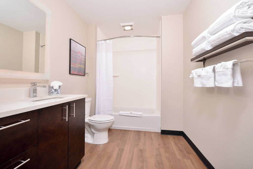 TownePlace Suites by Marriott Ontario Chino Hills - photo 21