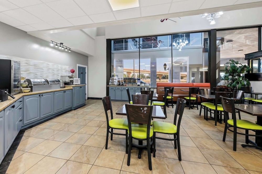 SureStay Plus Hotel by Best Western Lubbock Medical Center - photo 42