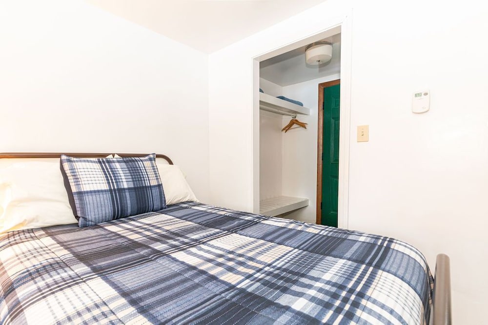 West Bethel Motel - photo 12