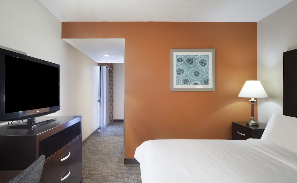 Holiday Inn Corpus Christi Arpt & Conf Ctr by IHG - photo 3