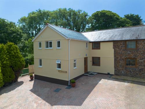 Chy Lowen Treluswell — hotel in Penryn