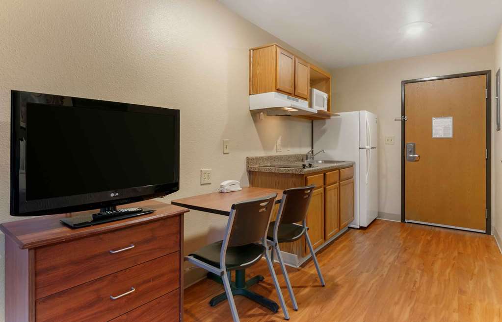 Extended Stay America Select Suites Kansas City South I 49 - photo 12
