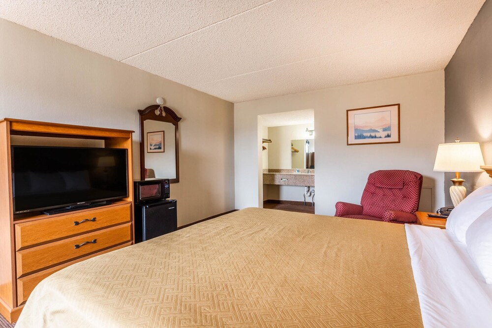 FairBridge Inn Express Renfro Valley - photo 13