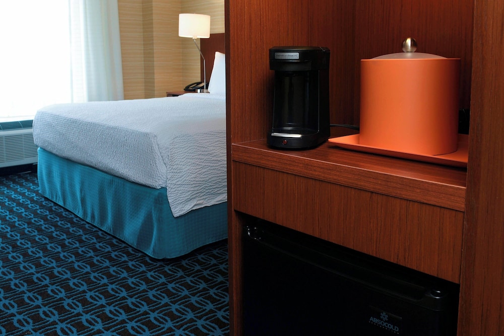 Fairfield Inn & Suites by Marriott Omaha West - photo 14