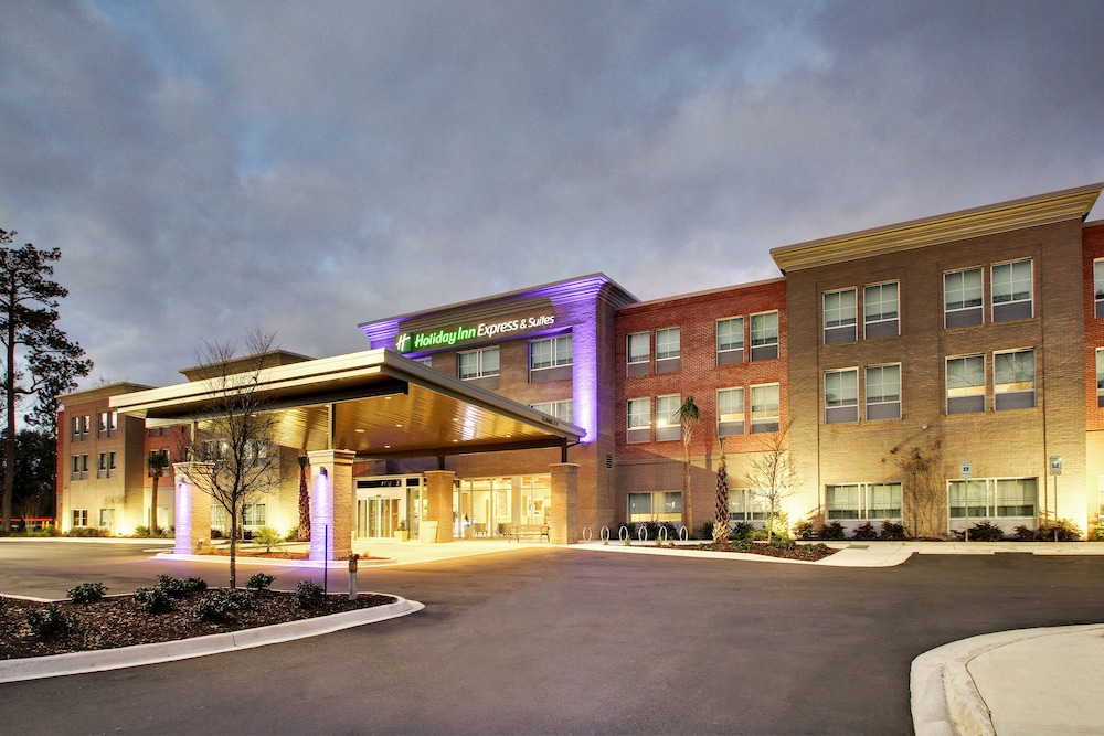 Holiday Inn Express & Suites Charleston NE Mt Pleasant US17 by IHG in Mount Pleasant, United States
