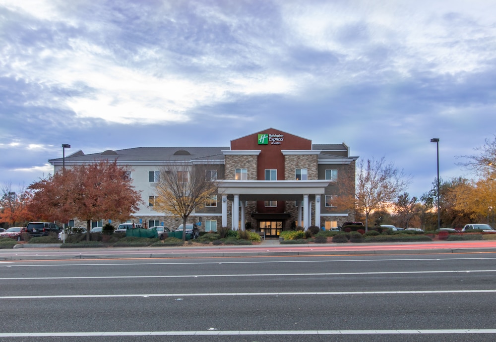 Holiday Inn Express Hotel & Suites Roseville Galleria Area by IHG in Roseville, United States