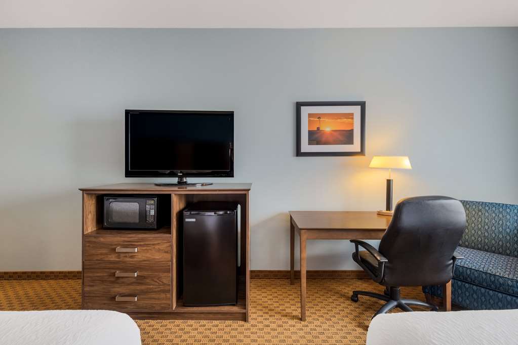 Best Western South Plains Inn & Suites - photo 16