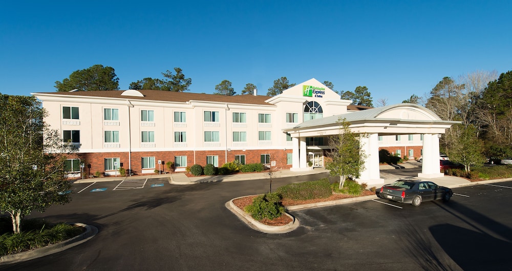 Holiday Inn Express and Suites Walterboro I 95 - photo 36