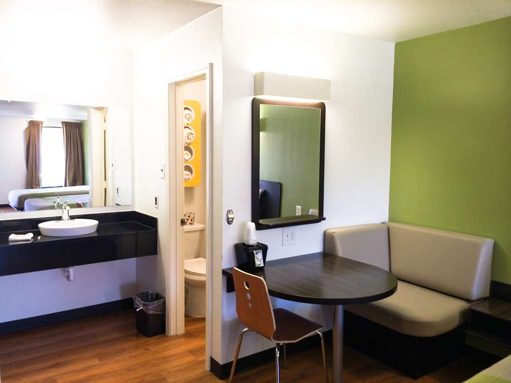 Motel 6 Longview TX North - photo 7
