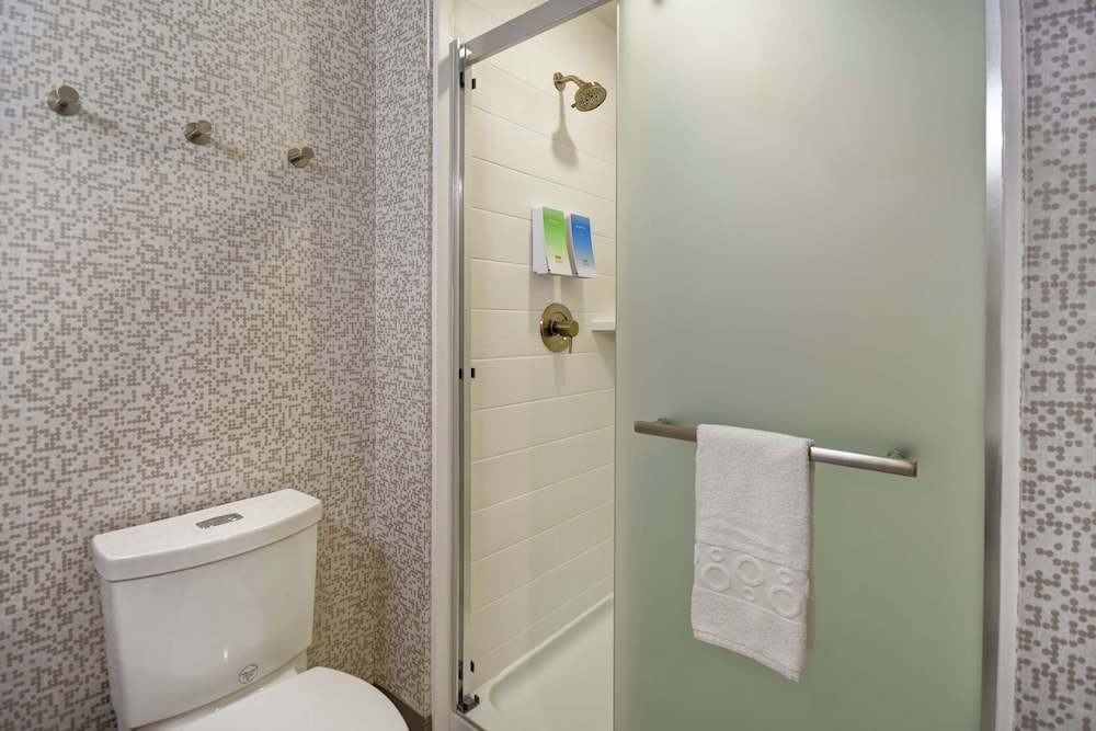 Home2 Suites by Hilton Jekyll Island - photo 20