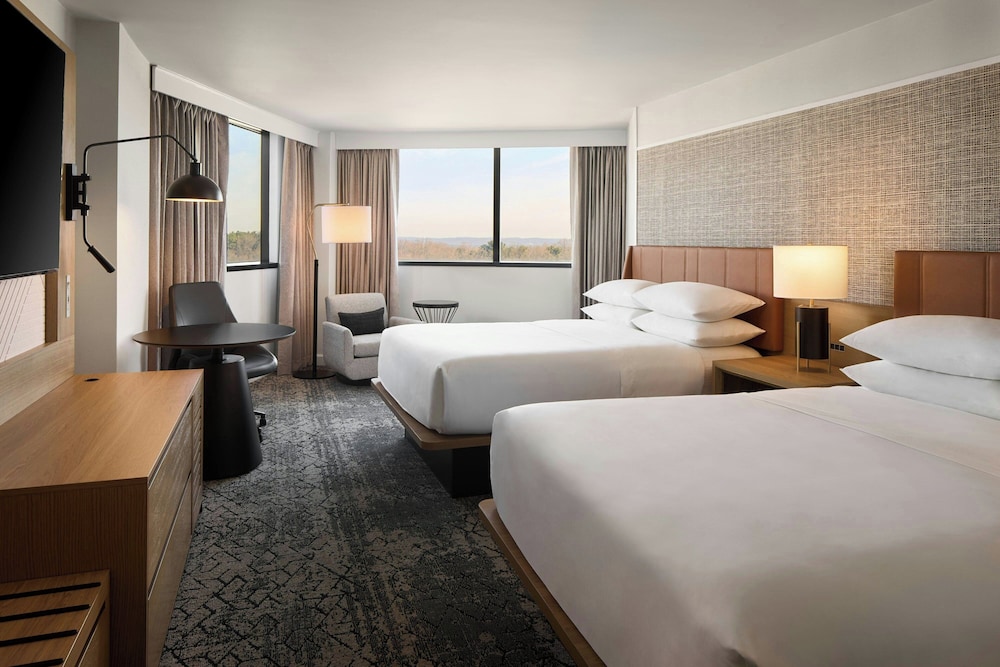 Sheraton Baltimore North Hotel - photo 9