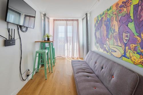 ThisisLisbon RiverView Apartment 3rd — 4-Star Luxury Hotel in Lisbon, Portugal