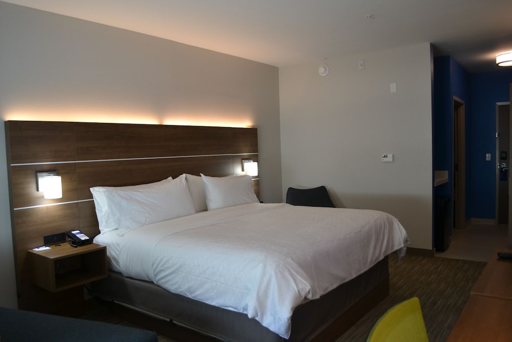 Holiday Inn Express Tallahassee University Central by IHG - photo 10