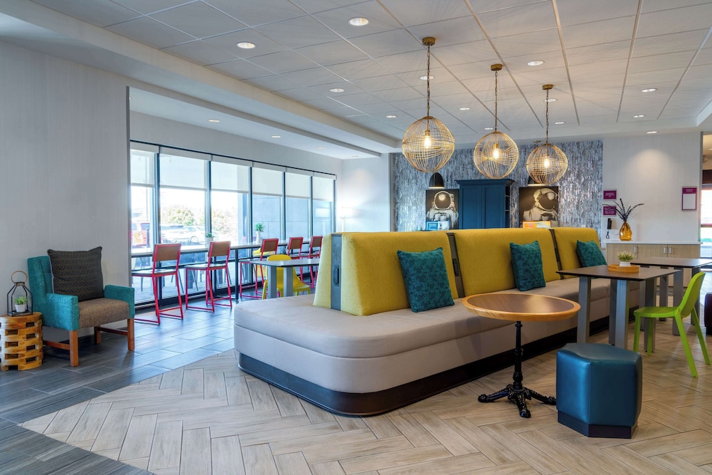 Home2 Suites by Hilton Fredericksburg South - photo 3