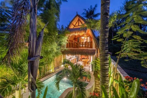 La Villa Loca — 4-Star Luxury Hotel in Gili Air, Indonesia