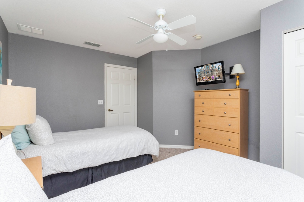 Stunning 3Bd Close to Disney @ Venetian Bay 105 - photo 23