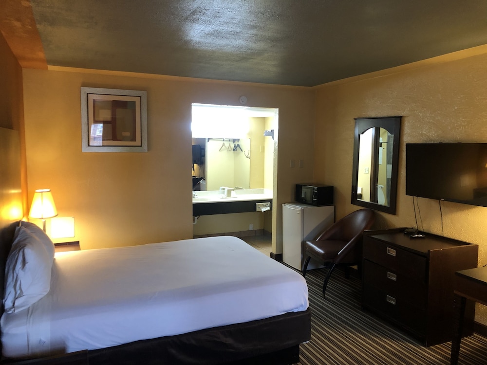 Nendels Inn & Suites - photo 21