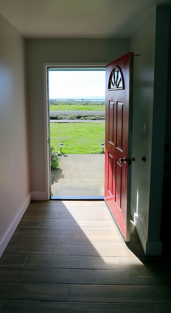 Point Arena Lighthouse — Philo — photo 2