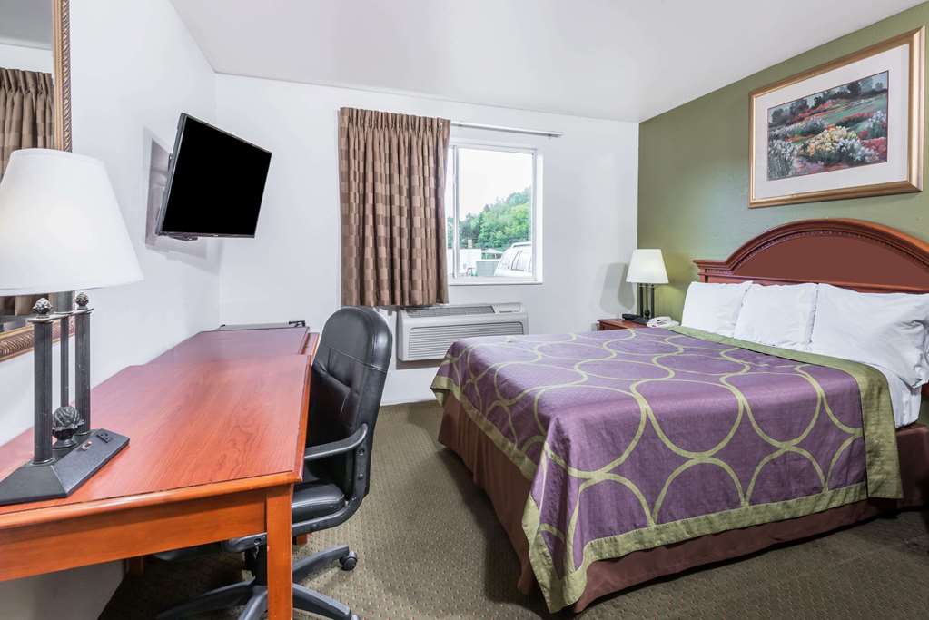Super 8 by Wyndham Pittsburgh Monroeville - photo 18