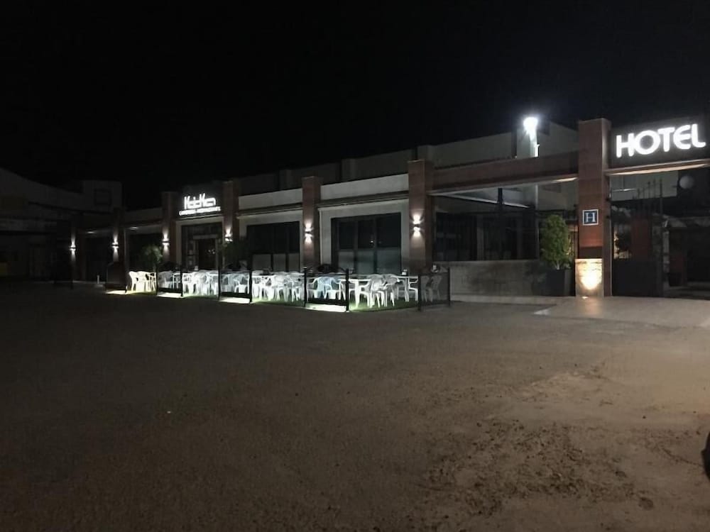 Hotel Restaurante Kika in Santa Marta, Spain