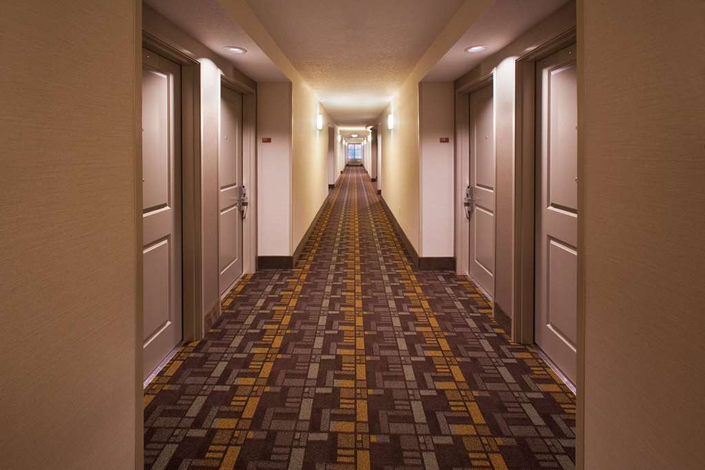 AmericInn by Wyndham Fairfield - photo 38