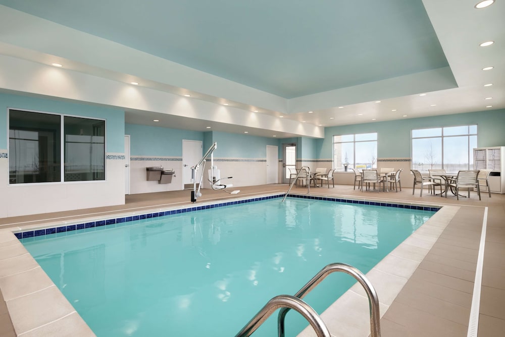 Hampton Inn Champaign Southwest - photo 23