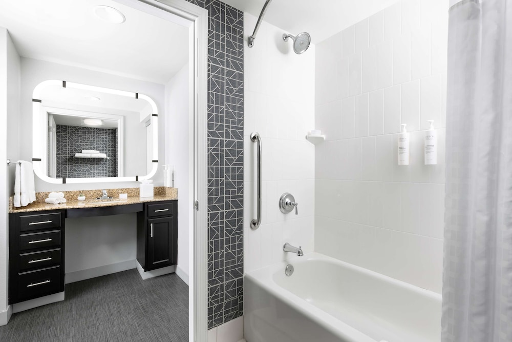 Homewood Suites by Hilton Manchester Airport - photo 29