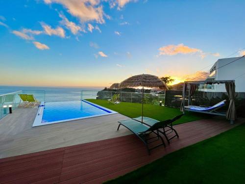 Madeira Sea Sunshine with heated pool — 4-Star Luxury Hotel in Ribeira Brava, Portugal