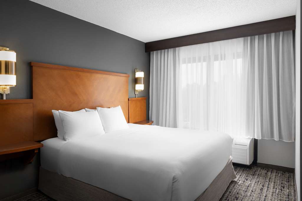 Hyatt Place Chantilly Dulles Airport South - photo 15