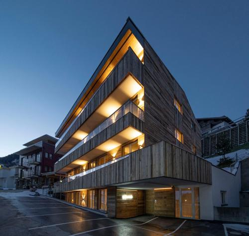 Alpine Myth — 4-Star Luxury Hotel in St Anton Am Arlberg, Austria
