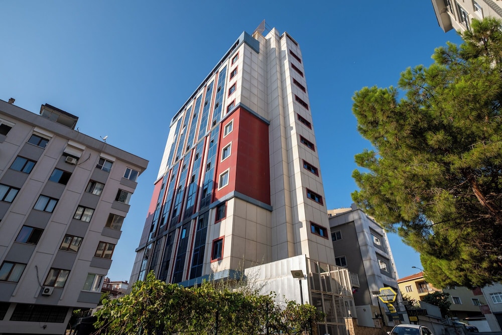Rhiss Hotels Maltepe — 4-Star Luxury Hotel in Istanbul, Turkey