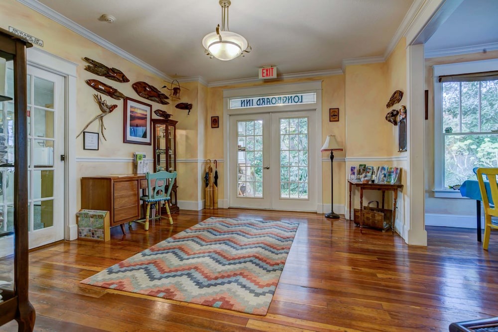 Anchor Inn NSB Bed & Breakfast - photo 4