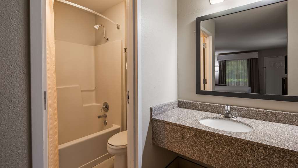 Best Western Shenandoah Inn - photo 13