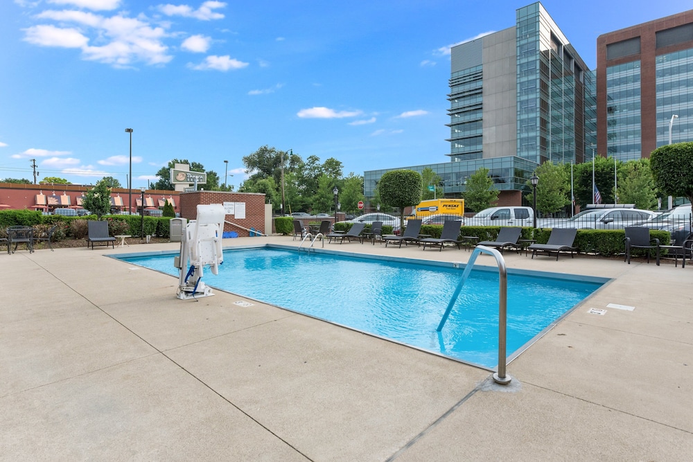 Holiday Inn Express Columbus Downtown by IHG - photo 30