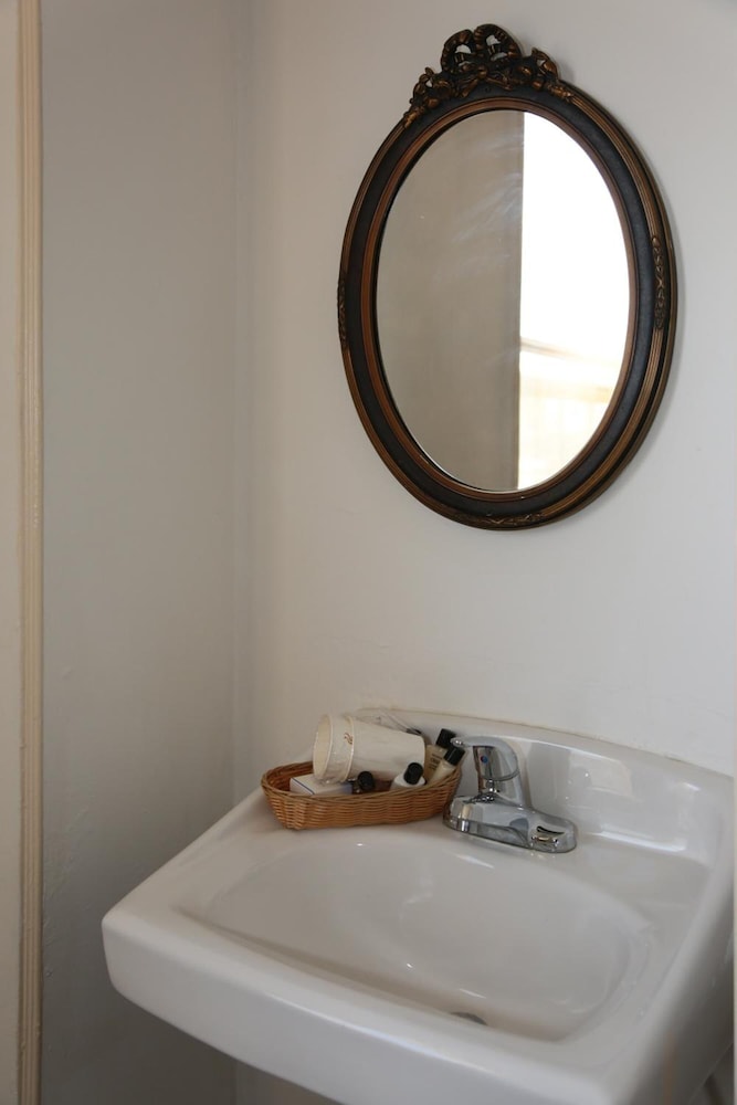 Nash Hotel - photo 21